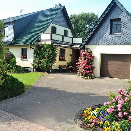 Ferienwohnung 1 Bei Familie Saupe シャプローデ エクステリア 写真
