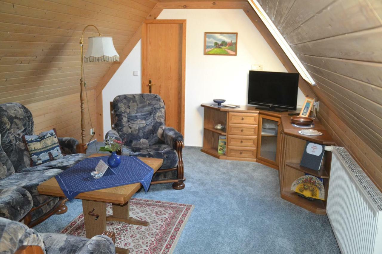 Ferienwohnung 1 Bei Familie Saupe シャプローデ エクステリア 写真
